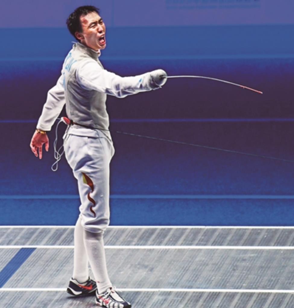 瑞士运动员实现击剑比赛完胜