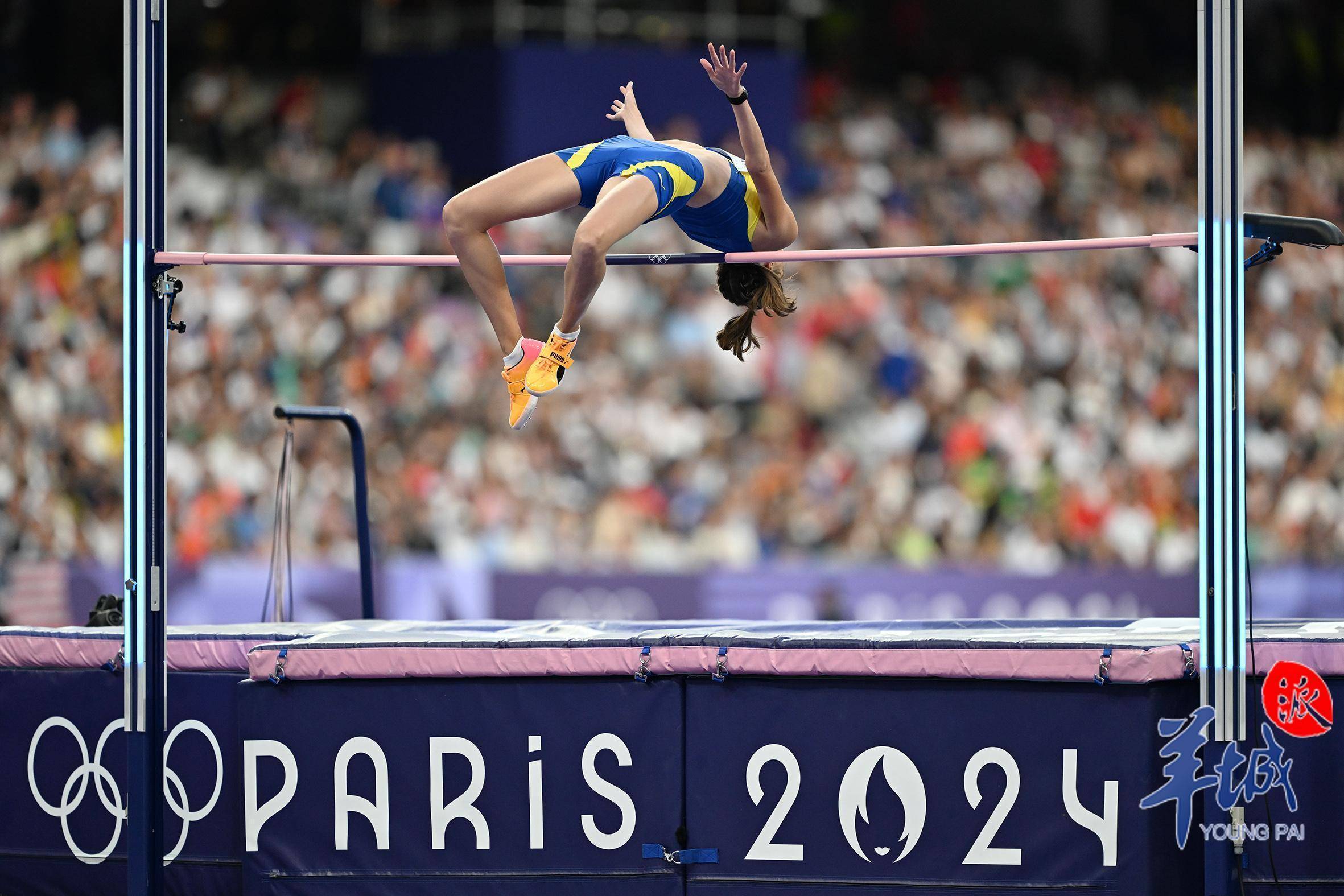 立陶宛体操选手勇夺金牌,赢得喝彩 立陶宛体操选手勇夺金牌,赢得喝彩