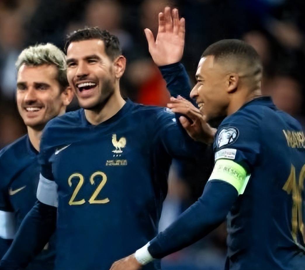 法国队后防铁闸受伤，或无法出战关键对手