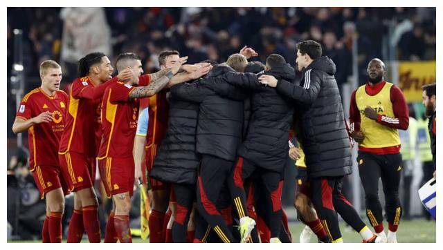 尤文图斯队参加了一场激烈的欧洲比赛 尤文图斯队参加了一场激烈的欧洲比赛