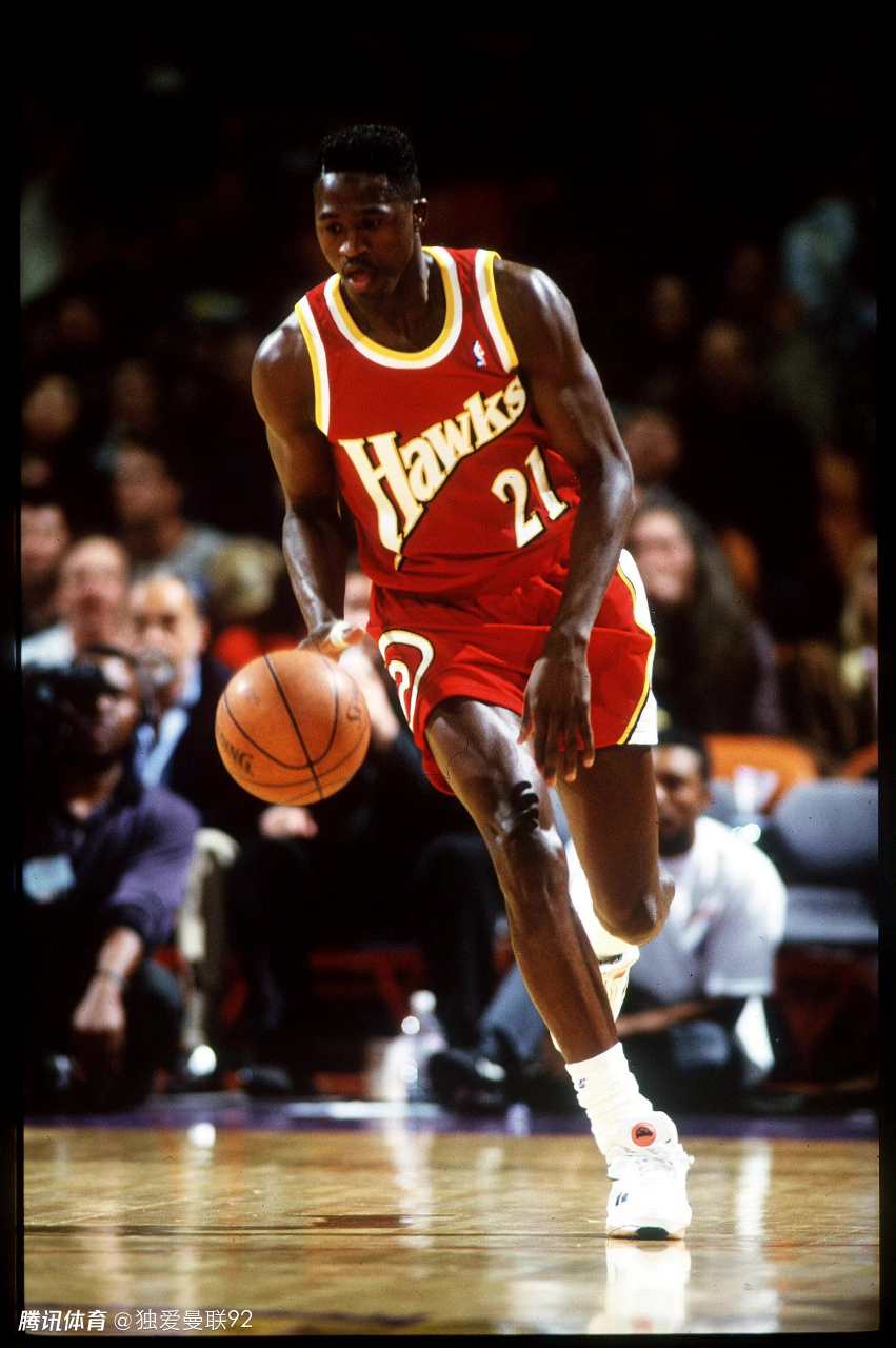 关于老鹰队球员集训备战，追求赛季胜利的信息