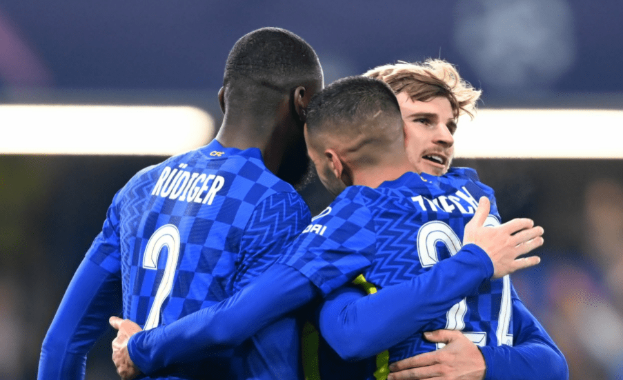 包含MAD轻取GEN，369开启传奇时刻峡谷大战小组赛，技惊四座的词条