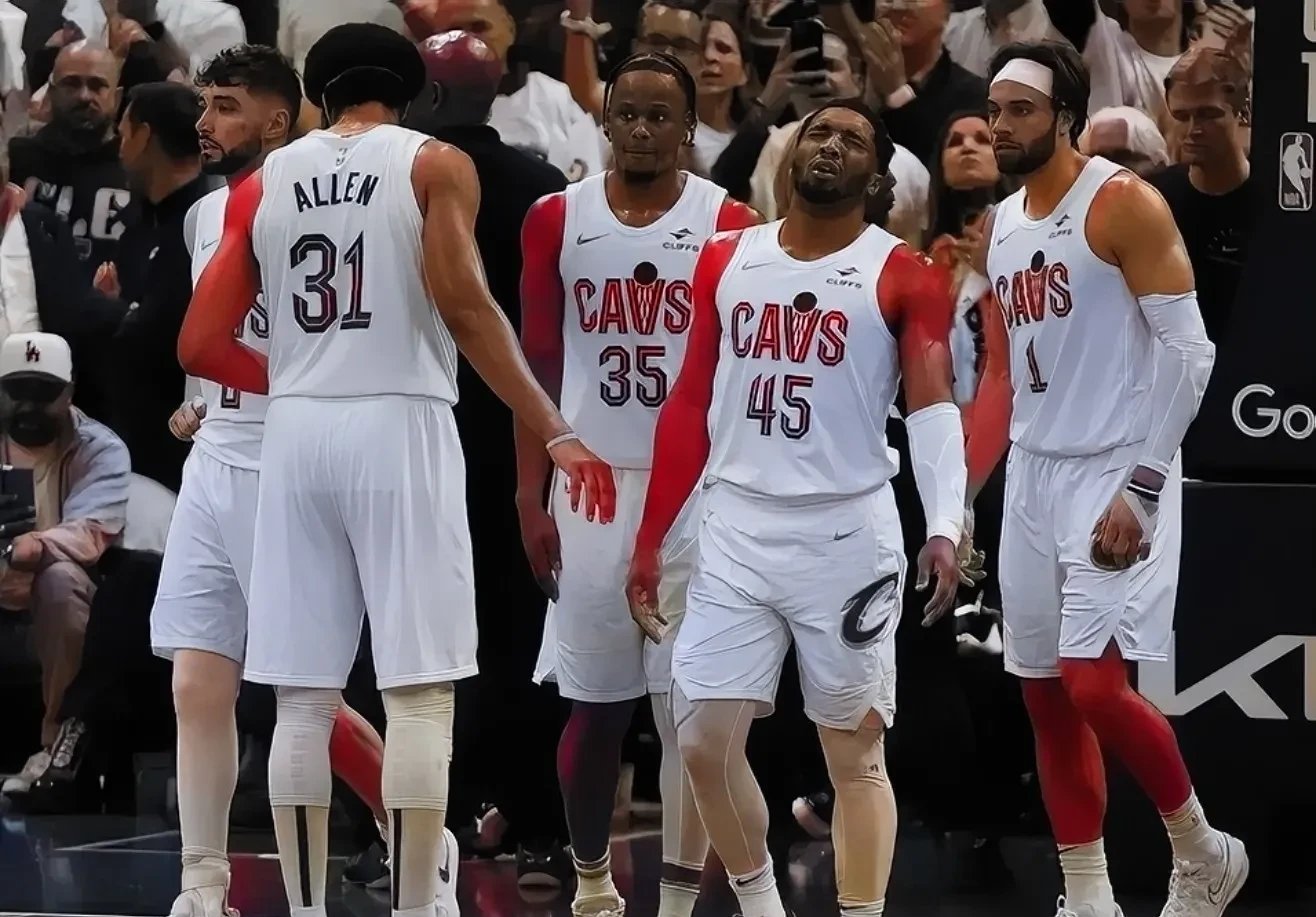 开云体育入口-爵士客场击败篮网，米切尔砍下35分