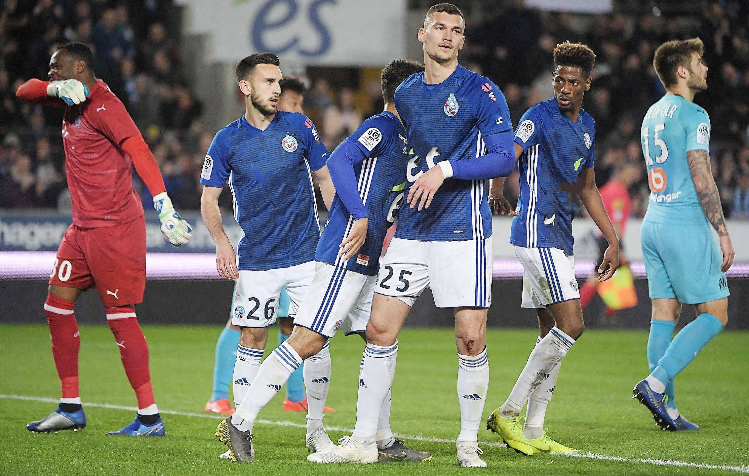 斯特拉斯堡在法甲比赛中打破连败